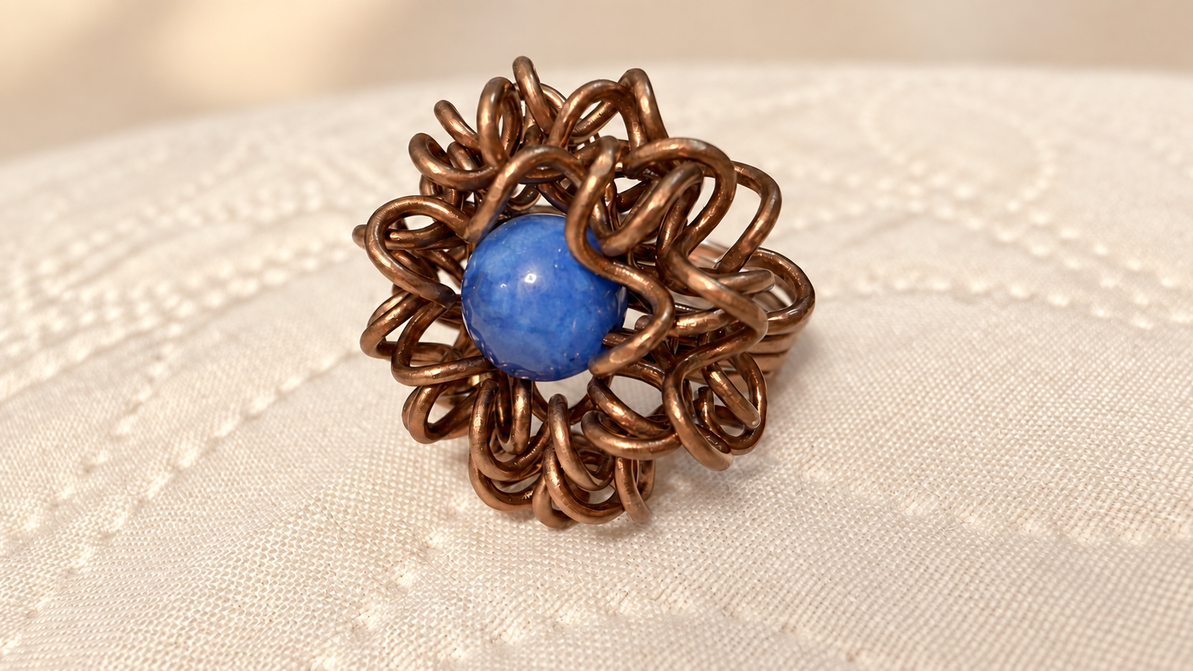 Boho-Ring mit blauem Schmuckstein